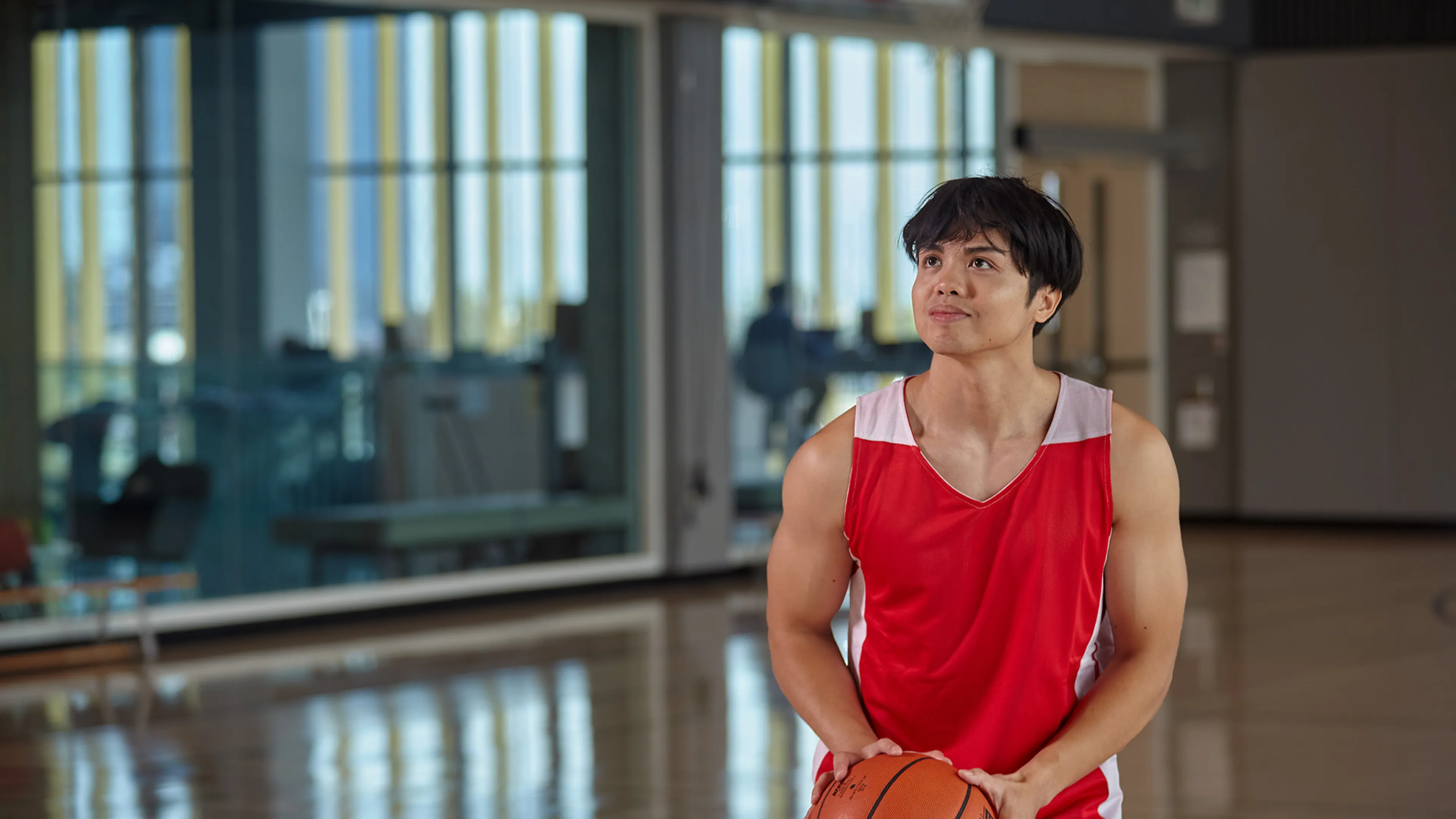 Man playing basketball